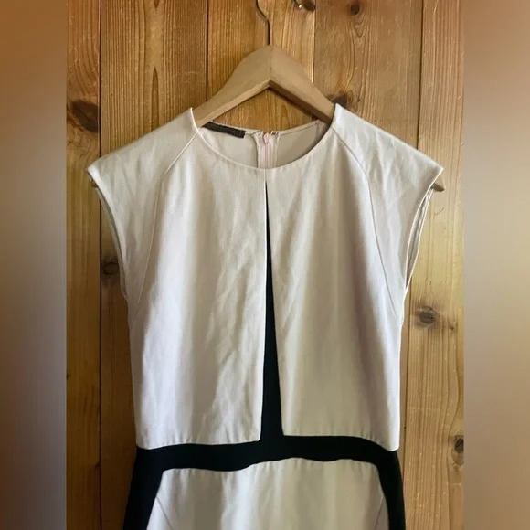 NARCISO RODRIGUEZ DRESS - Picture 2 of 5